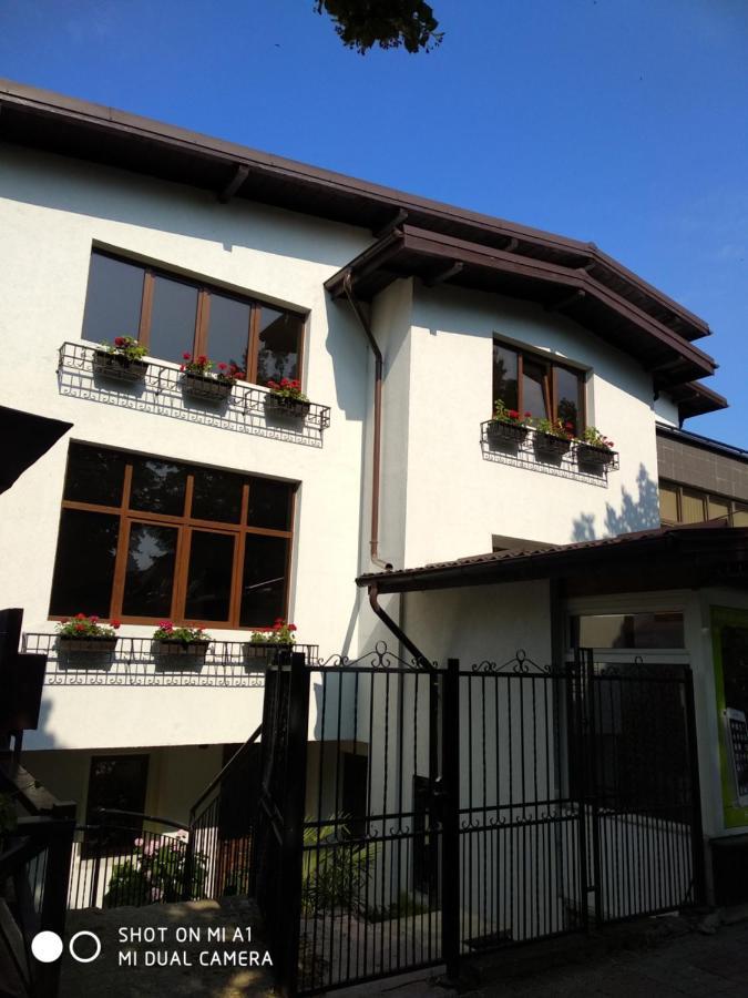 Casa Romaneasca Curtea de Argeş Exterior foto